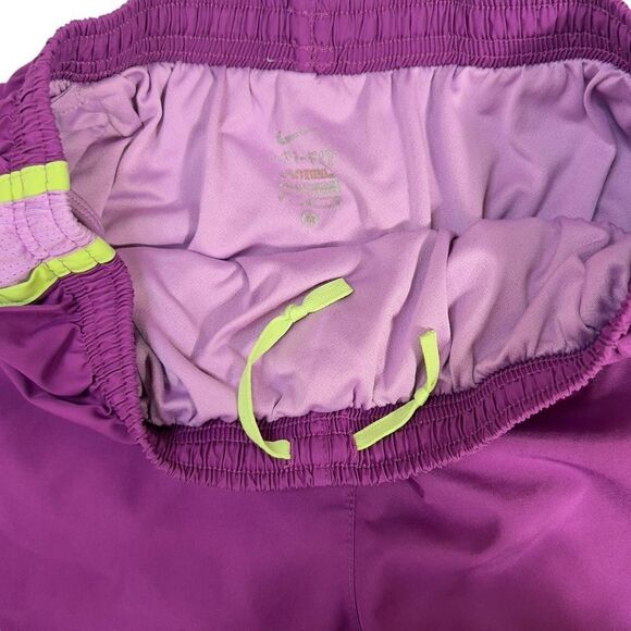 Purple green Nike Dri-Fit medium shorts embroidered swoosh - Picture 10 of 12